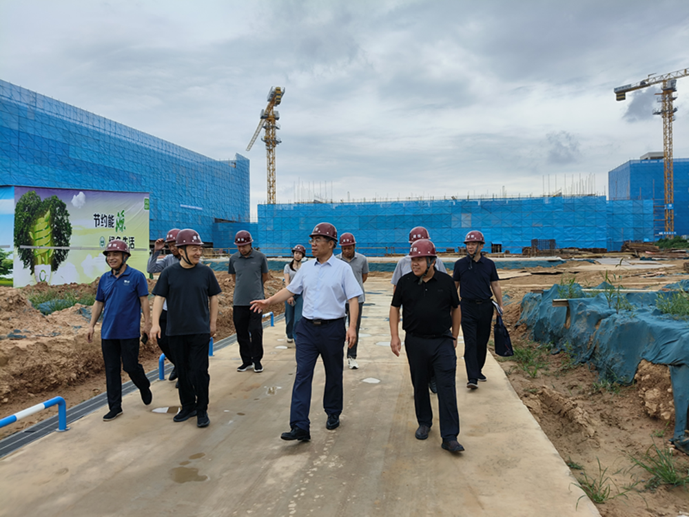 yl23455永利集团官网党委书记、董事长汪洋到六十七高级中学项目调研项目建设工作